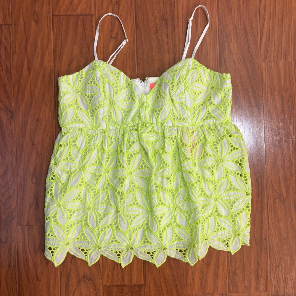 NWT Lilly Pulitzer Mellie Top Pepino Green Mambo Eyelet Womens 4 Bright Green